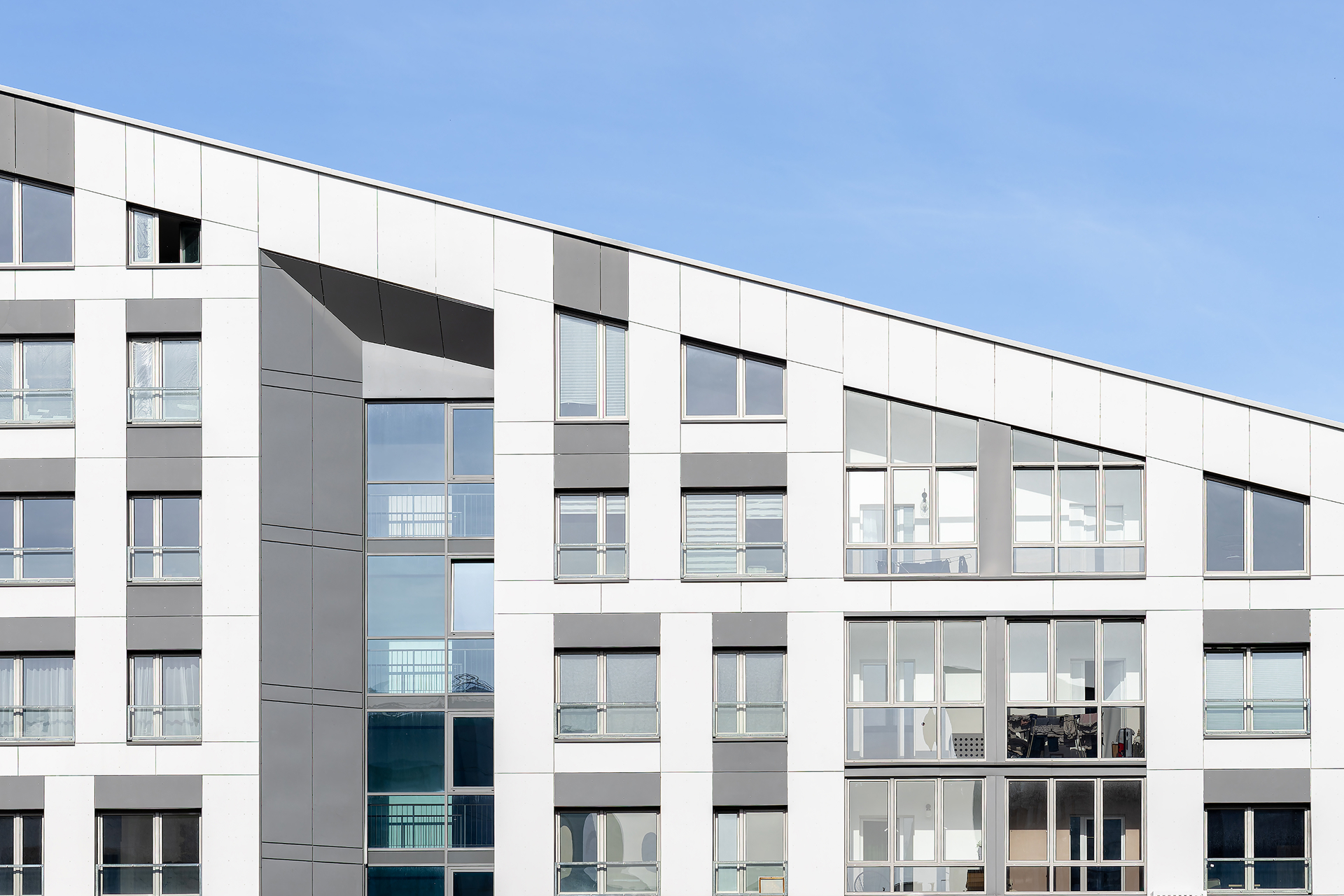 사람이 함께하는 곳, <br> 마음이 깃듭니다.